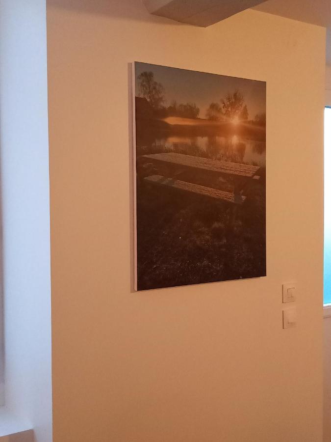 Le Blason Du Poete Mayet Buitenkant foto